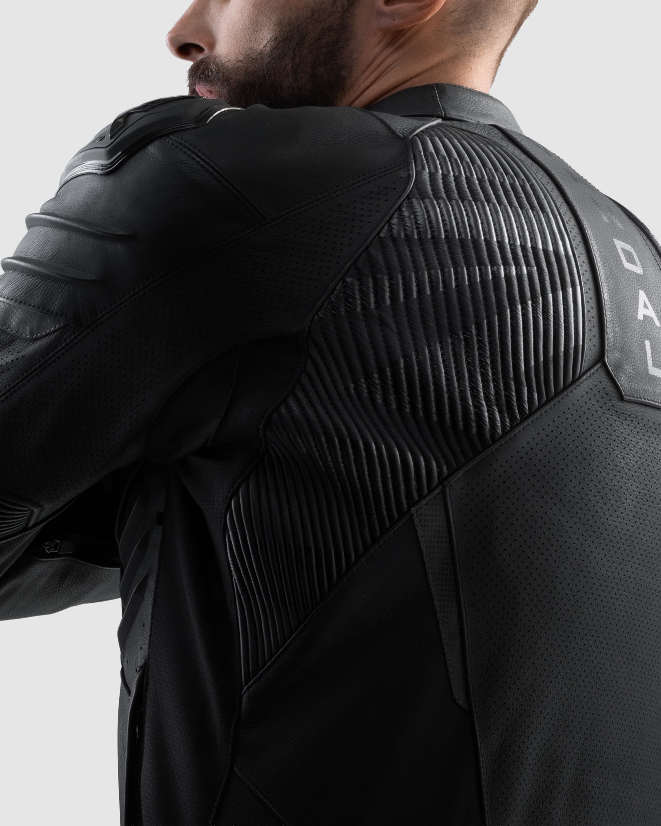 Vandal 2 Motorcycle Leather Jacket Black | Rebelhorn Official