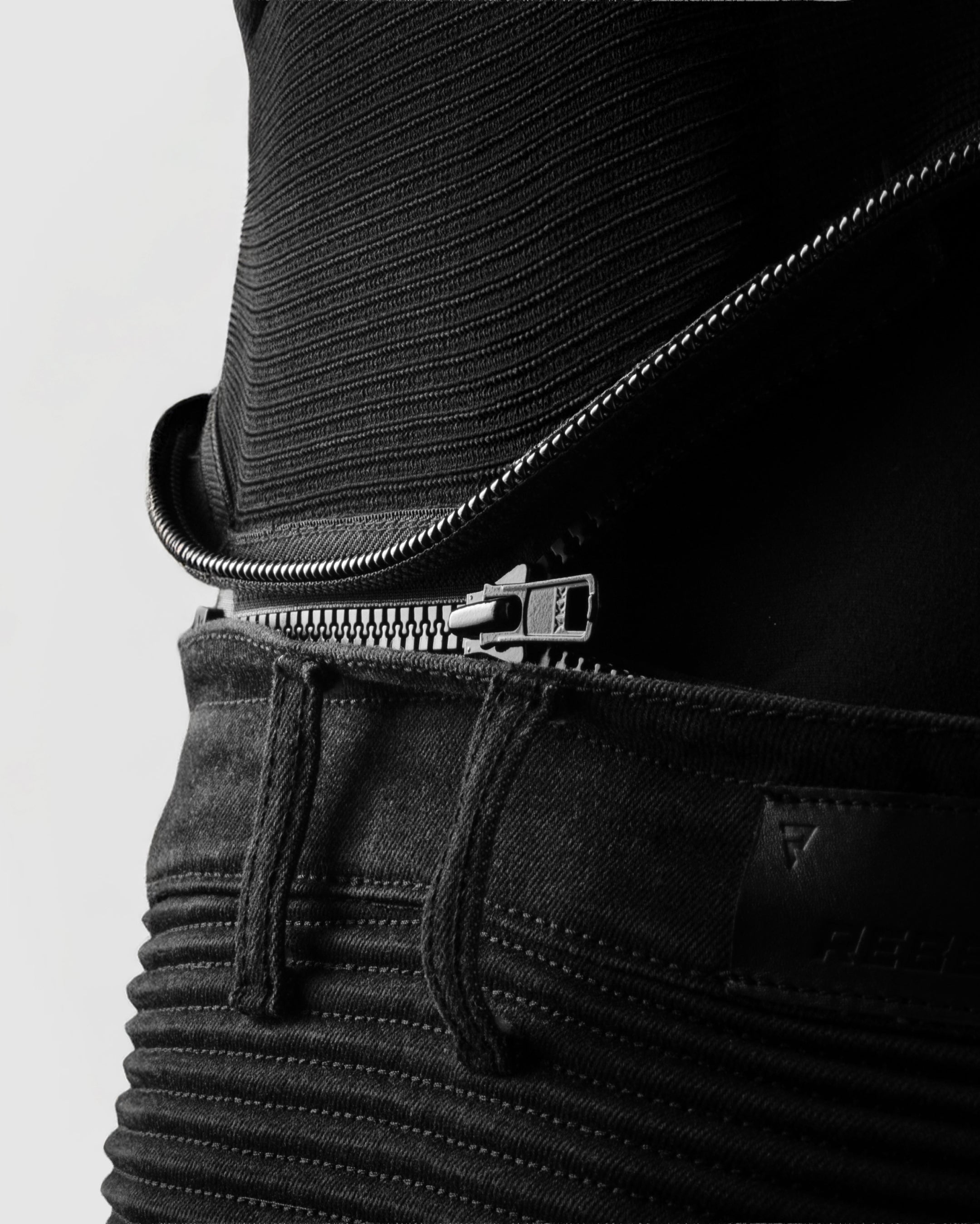 Vandal 2 Motorcycle Leather Jacket Cruze | Rebelhorn Official