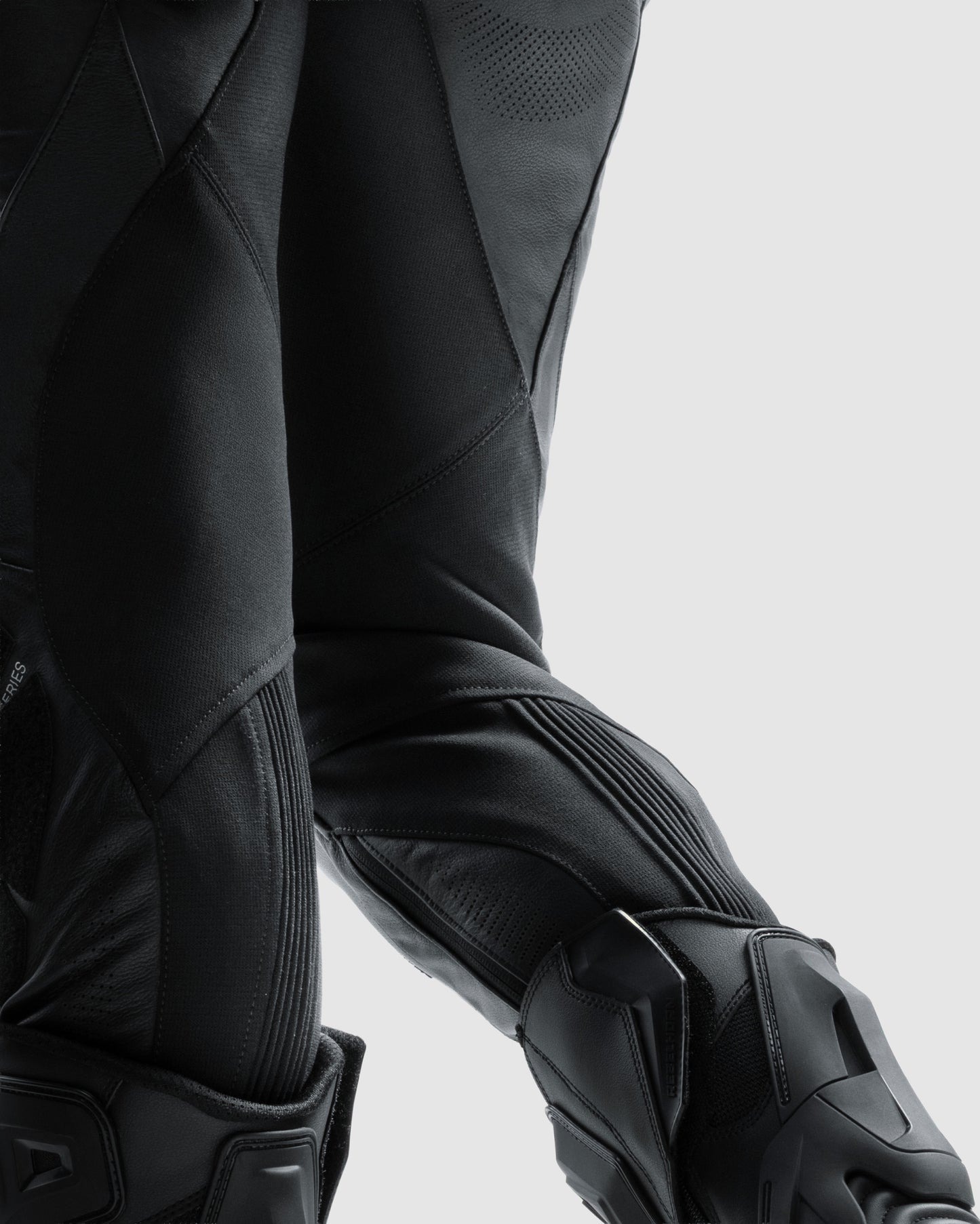 Diva Women’s Motorcycle Pants Black